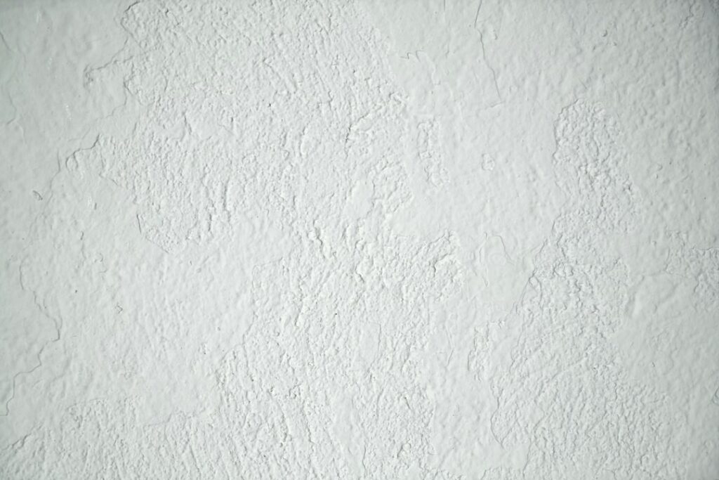 Innenwand verputzen: Tipps für eine glatte und schöne Wand